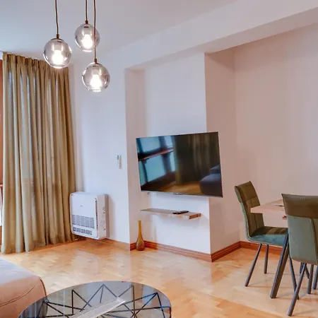 Apartman 2 & Free Parking